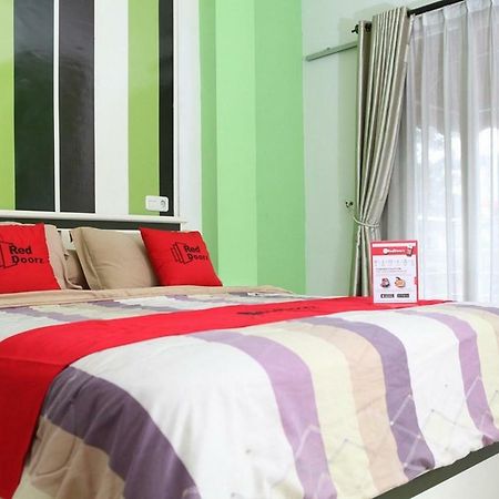 Reddoorz Plus @ Talaga Bodas Bandung Exteriör bild